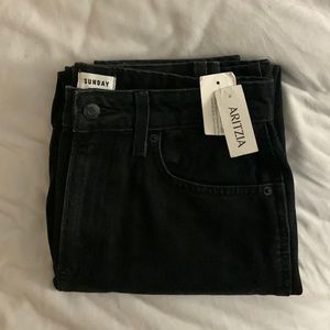 Sunday Best Aritzia Zola Mom Jeans in Black Stone